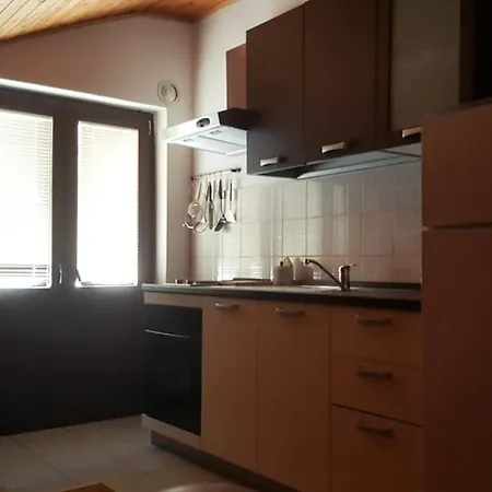 Апартаменти Ana-marija Poljica (Hvar)